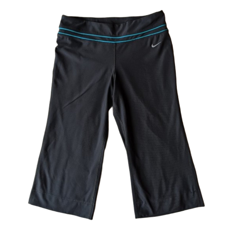 Nike size S Dri Fit Be Strong regular fit …